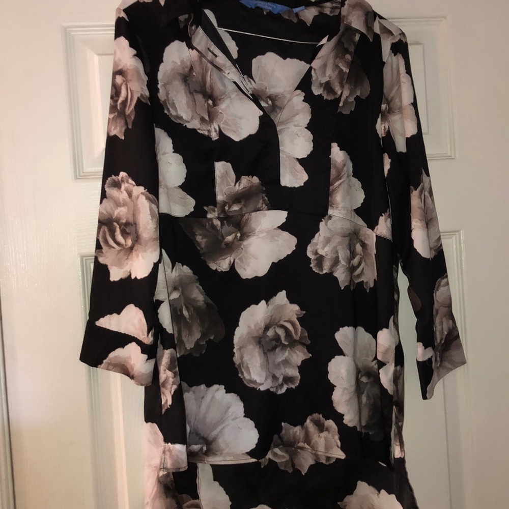 Woman’s blouse